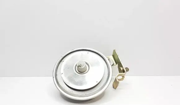 Volkswagen PASSAT B5 Horn signal 4A0951113
