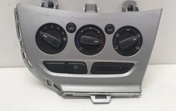 Ford Focus Climate control unit CM5T19980AE