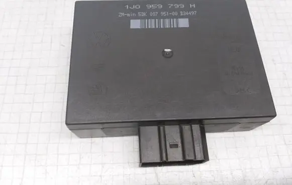Volkswagen Golf IV Comfort/convenience module 1J0959799H 5DK00795100