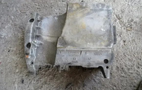 Ford Focus Oil sump E3BG6675
