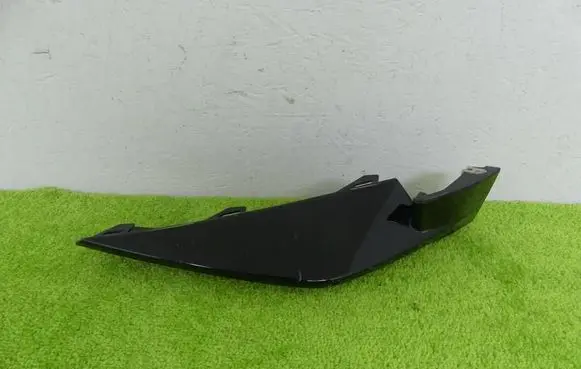 BMW M4 G82 G83 Front bumper splitter molding 8084177 51118084177