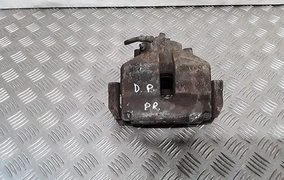 Volkswagen Cross Touran I Front brake caliper 