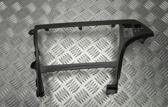 Radio/GPS head unit trim