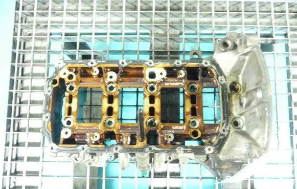 Citroen DS3 Oil filter mounting bracket 5F01 IMPRK1355512