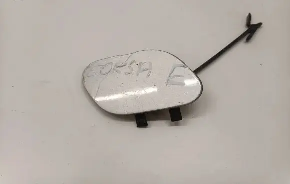 Opel Corsa E Front tow hook cap/cover 13399230