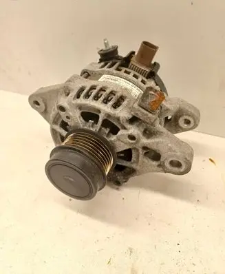 Toyota Avensis T270 Generator/alternator 270600T360