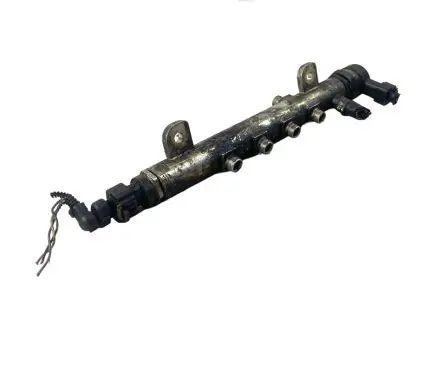 Opel Vectra C Fuel main line pipe 55200251 0445214117 0281002507