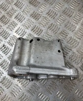 BMW 2 F46 Engine mounting bracket 8603620 860362003