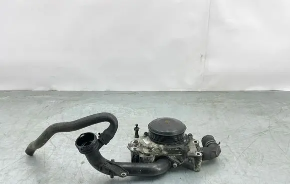 Mercedes-Benz E W212 Water pump A6512000300