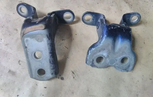 Toyota Avensis T250 Front door hinge set 