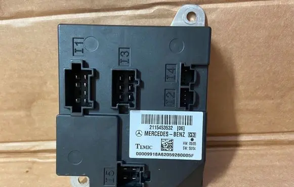 Mercedes-Benz E W211 Comfort/convenience module A2115453532