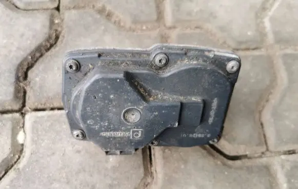 Volkswagen Caddy Intake manifold valve actuator/motor 52812801