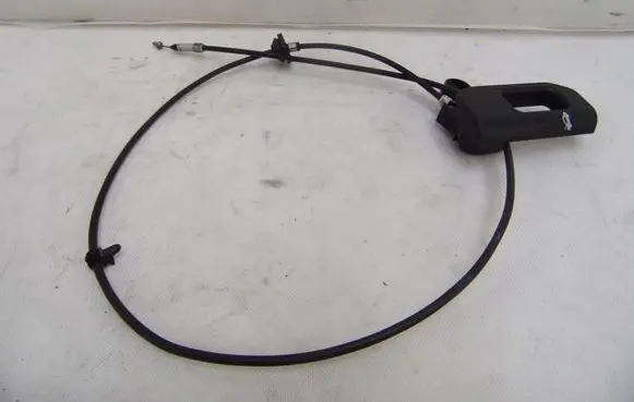 Maserati Ghibli Engine bonnet/hood lock release cable 670007133