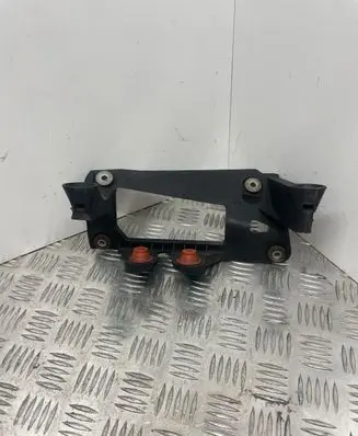 BMW 5 E60 E61 Active stabilizer control/Valve assembly holder 6761207