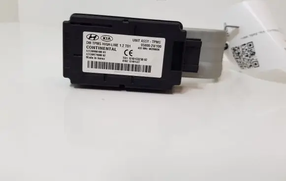 Hyundai Santa Fe Tire pressure sensor 958002W100