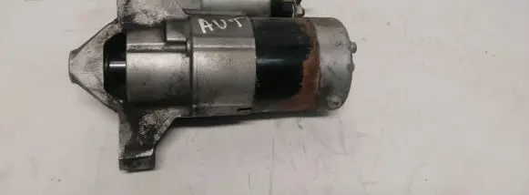 Peugeot 307 Starter motor M000T82081ZE