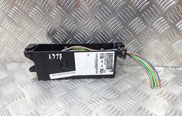 Ford C-MAX II Fuse module AV6T14K131AB