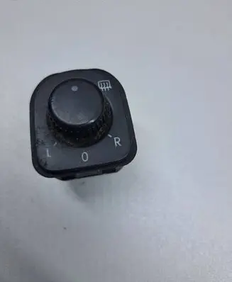 Volkswagen PASSAT B6 Wing mirror switch 1K0959565K