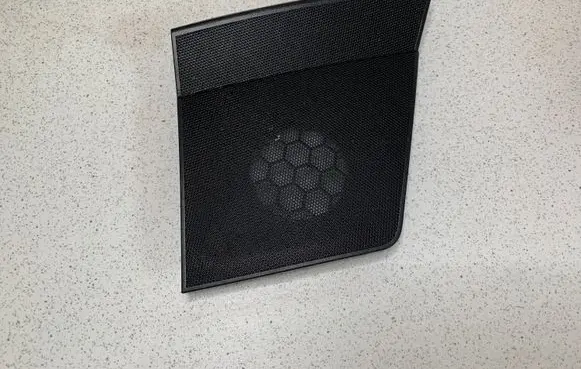 Side speaker trim/cover