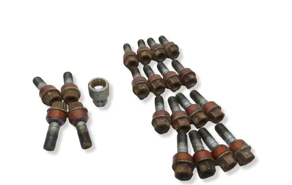 Porsche Cayenne (92A) Nuts/bolts 