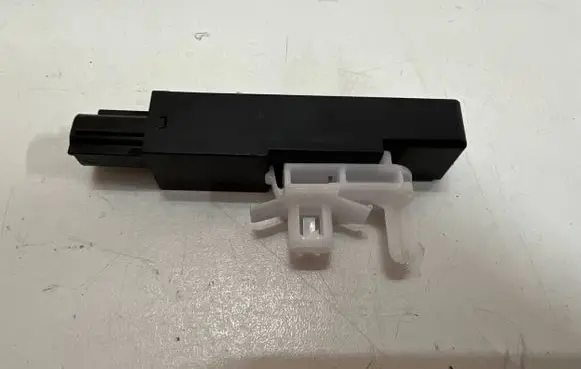 Mazda 3 III Antenna control unit KD45676NXA