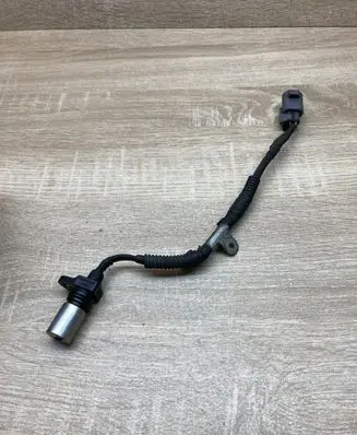 Toyota Avensis T270 Crankshaft position sensor 9091905069 0296001471