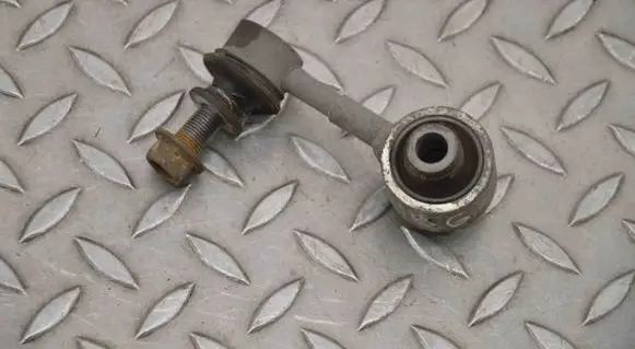 Toyota RAV 4 (XA50) Rear anti-roll bar/stabilizer link 