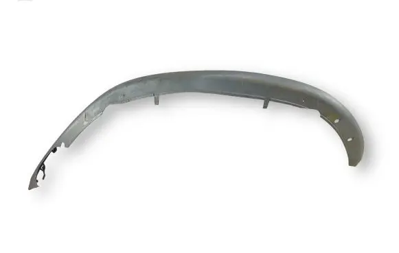 Front bumper lip