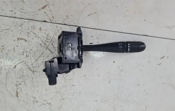 Chrysler Voyager Indicator stalk 4685586