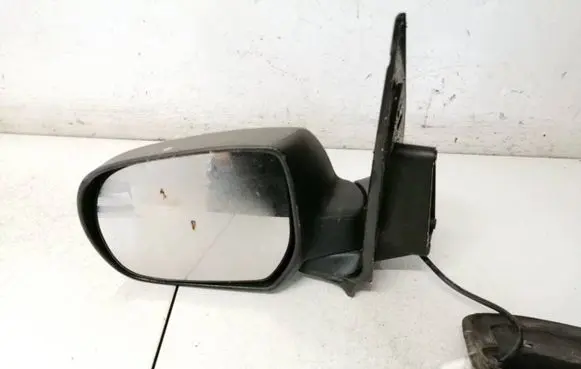 Ford Maverick Front door electric wing mirror 88689lh