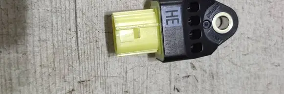 Lexus RC Airbag deployment crash/impact sensor 8983153050
