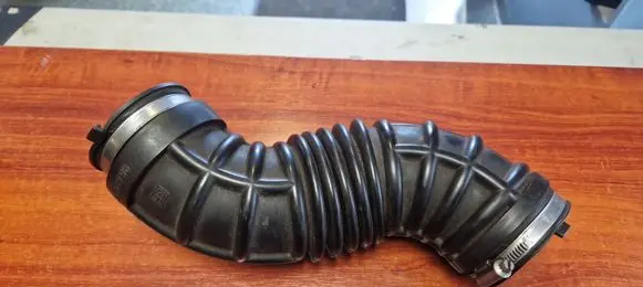 Opel Antara Air intake hose/pipe 96628960