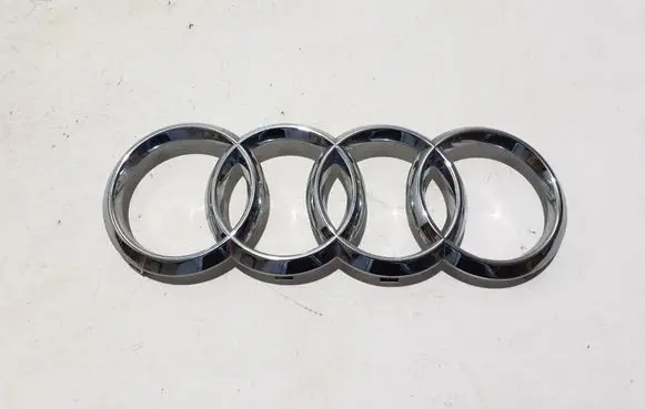 Audi A6 S6 C8 4K Manufacturer badge logo/emblem 8T0853605