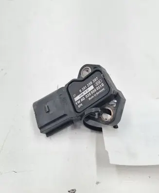 Audi A4 S4 B8 8K Air pressure sensor 038906051G