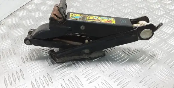 Volkswagen Polo III 6N 6N2 6NF Lift Jack 357011031