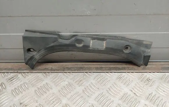 Audi A8 S8 D4 4H Fender end trim 4H0823745C