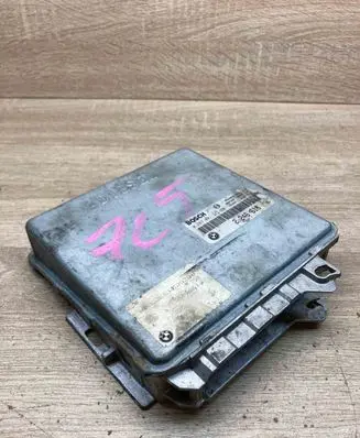 BMW 7 E38 Engine control unit/module ECU 2246616 0281001373