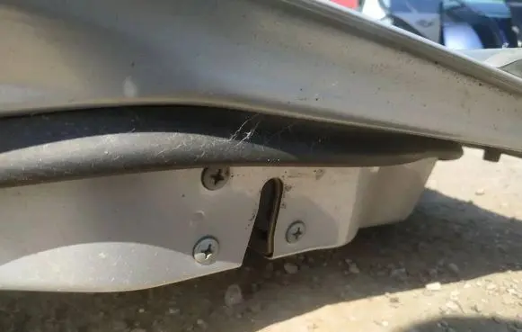 Mazda 626 Front door lock