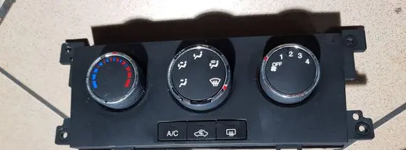 Chevrolet Captiva Climate control/heater control trim 