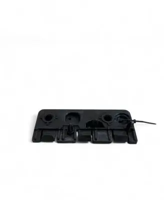 Volvo XC90 Fender mounting bracket 31378134