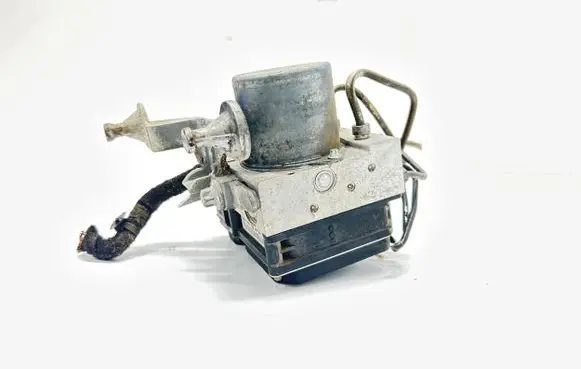 Mercedes-Benz B W245 ABS Pump A0064316312