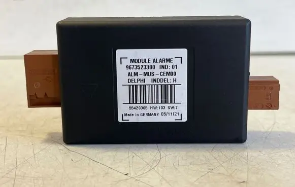 Opel Vivaro Alarm control unit/module 9673523380