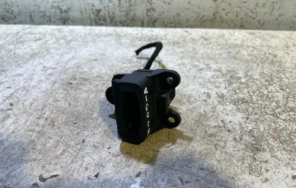 Volvo V60 Ignition lock AH4N15607AE 28227917 3659AV01125