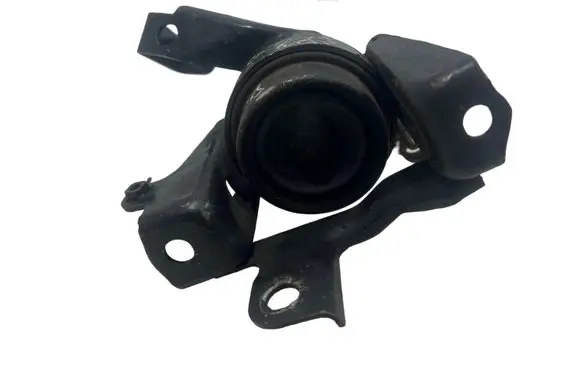 Toyota Corolla E120 E130 Engine mount bracket 02L5