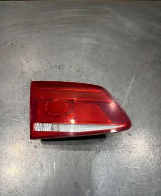 Volkswagen PASSAT B7 Tailgate rear/tail lights 3AF945093B 605511 E12990