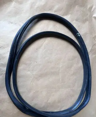 Ford Mondeo Mk III Front door rubber seal 