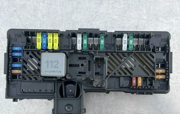 Mercedes-Benz C W206 Fuse module A2239067303 ZGS001 R00622695