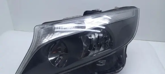 Mercedes-Benz V Class W447 Headlight/headlamp A4478200061