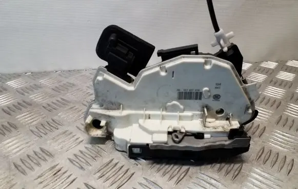 Skoda Octavia Mk3 (5E) Front door lock 5E2837016 5E0837085A
