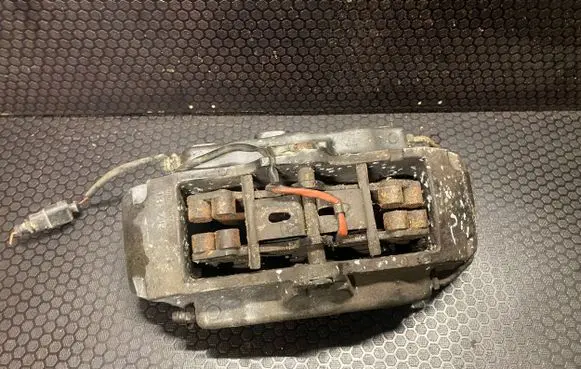 Audi Q7 4L Front brake caliper